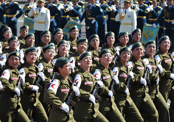 盤點世界各國閱兵，壯麗場面與軍事力量展示，全球閱兵盛況盤點，壯麗場面與軍事力量的展示