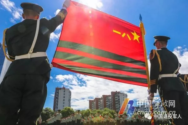 武警軍旗圖片高清，榮耀與力量的象征，武警軍旗高清圖片，榮耀與力量的永恒象征