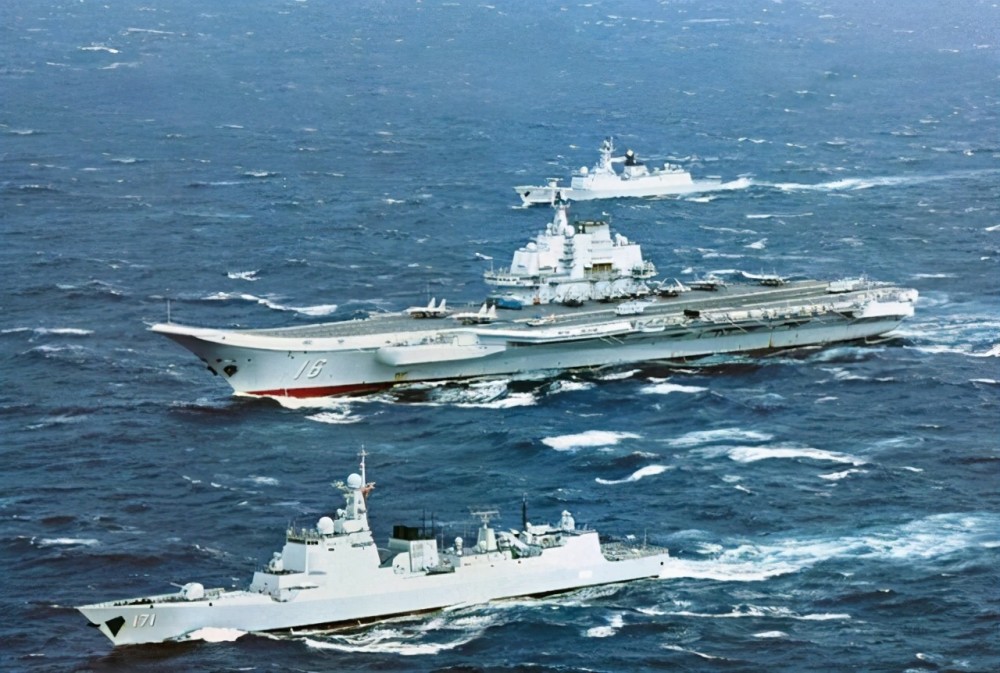 山東艦與伊麗莎白女王號(hào)，兩大戰(zhàn)艦的對(duì)比，山東艦與伊麗莎白女王號(hào)戰(zhàn)艦對(duì)比解析