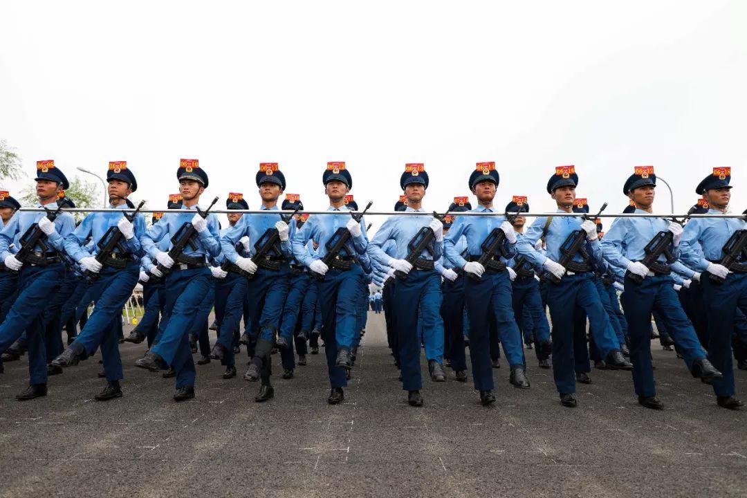 閱兵盛典，2019年的震撼與感動——我的觀后感，閱兵盛典的震撼與感動，我的觀后感回顧與展望（2019年）