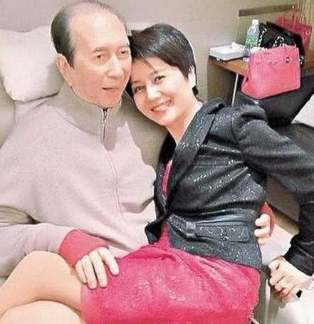 澳門(mén)彩票文化深度解析，探索新澳門(mén)精準(zhǔn)四肖期期中特現(xiàn)象（2025最新趨勢(shì)），澳門(mén)彩票文化深度解析，探索新澳門(mén)精準(zhǔn)四肖期期中特現(xiàn)象（最新趨勢(shì)2025）