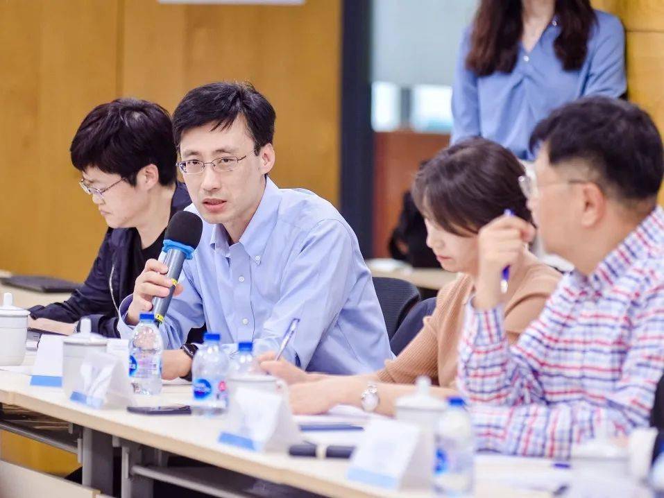 王中王一肖中持嗎？深度解析背后的故事與真相，揭秘王中王一肖背后的故事與真相，深度解析與真相探討