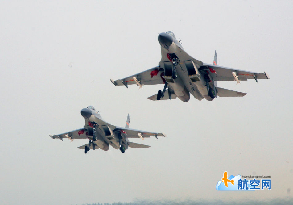 殲-11B戰(zhàn)機，中國空中力量的璀璨明珠，殲-11B戰(zhàn)機，中國空中力量的耀眼明珠