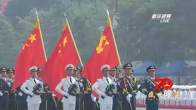 70周年大閱兵的完整視頻